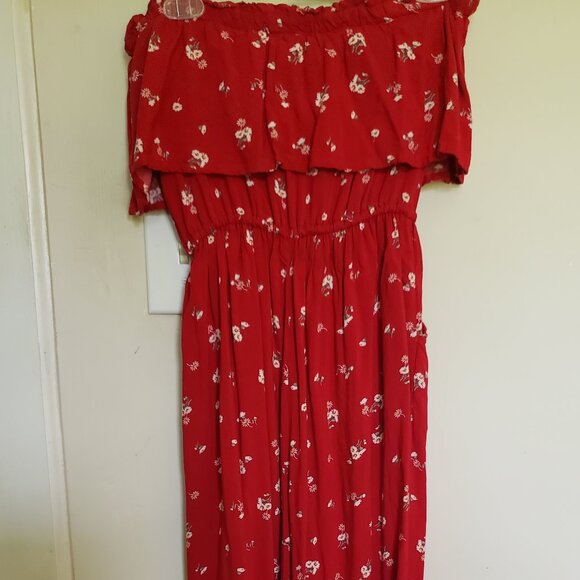 Hollister red with daisy print strapless jumpsuit - Picture 2 of 2